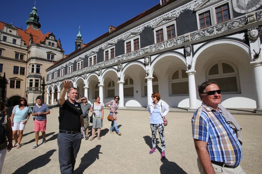 Dresden: Private Guided Walking Tour - Semperoper and the grand Baroque show