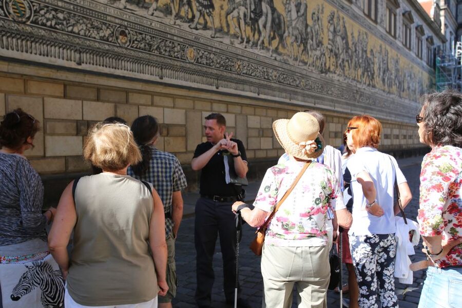 Dresden: Private Guided Walking Tour - Dresden Cathedral and Taschenbergpalais