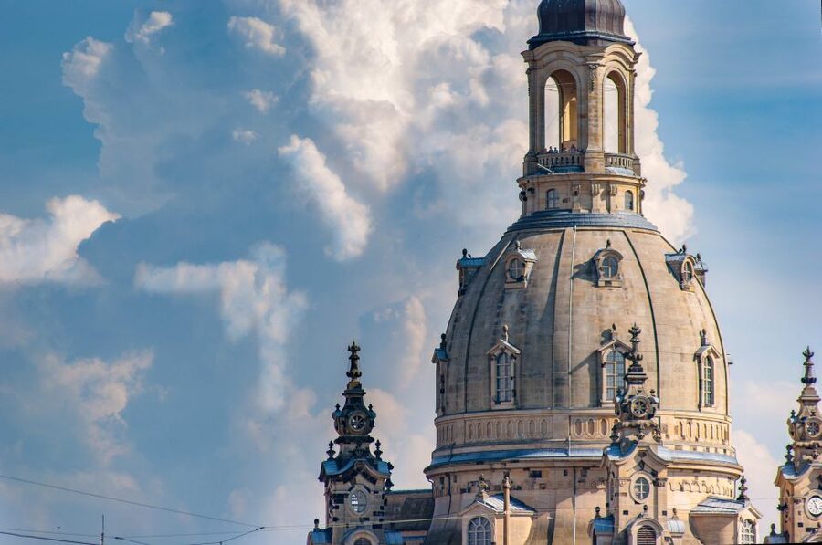 Dresden: Private Guided Walking Tour - Brühl’s Terrace and Augustus Bridge