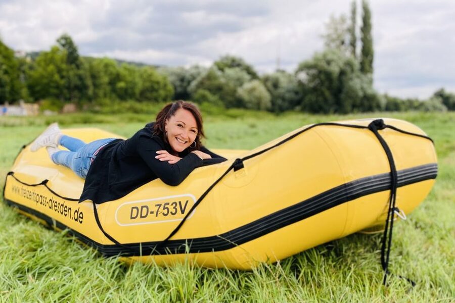 Dresden: Private Inflatable Boat Tour with Beer Garden Stop - Paddling past Dresden’s Elbe castles