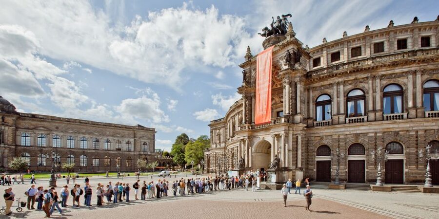 Dresden: Semperoper and Old Town Tour - Practical tips before you book