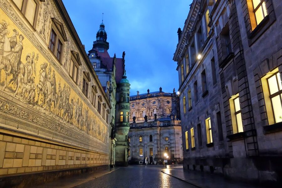 Dresden: Shared Small Group Walking Tour in English - Ending at Neumarkt near Brühl’s Terrace