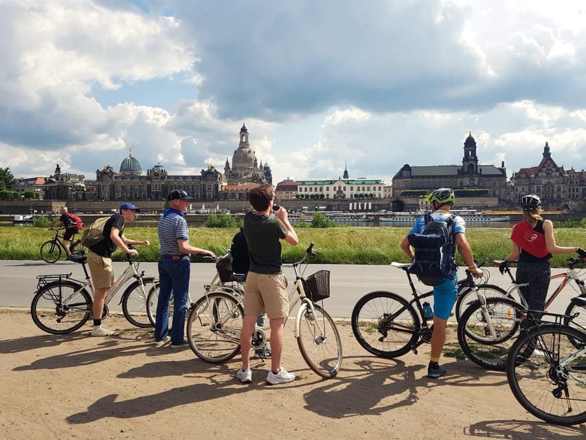 Dresden Sightseeing per Rad mit Guide, Prosecco, Eierschecke - Starting in Dresden’s Old Town