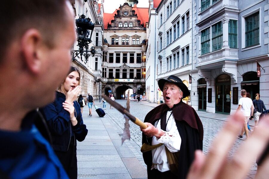 Dresden: The Original Night Watchman Tour in Lantern Light - Semper Opera House and Theaterplatz