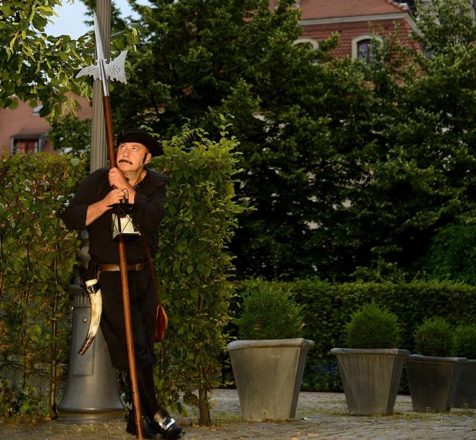 Dresden: Tour of the Baroque Quarter with a Night Watchman - Starting beneath the Golden Rider
