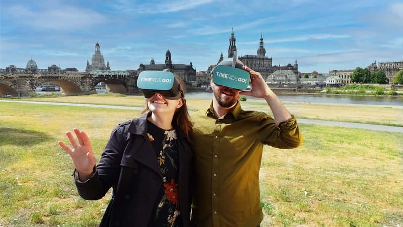 Dresden: Walking Tour with Virtual Reality elements - Seeing four centuries through one headset