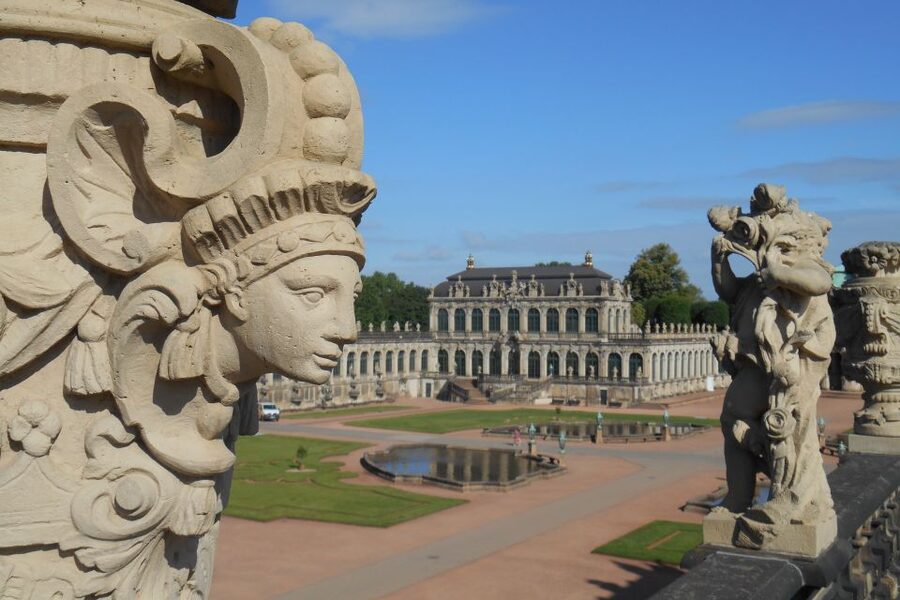 Dresden with a touch of Xmas: English small group tour - A medieval Christmas market with a practical twist