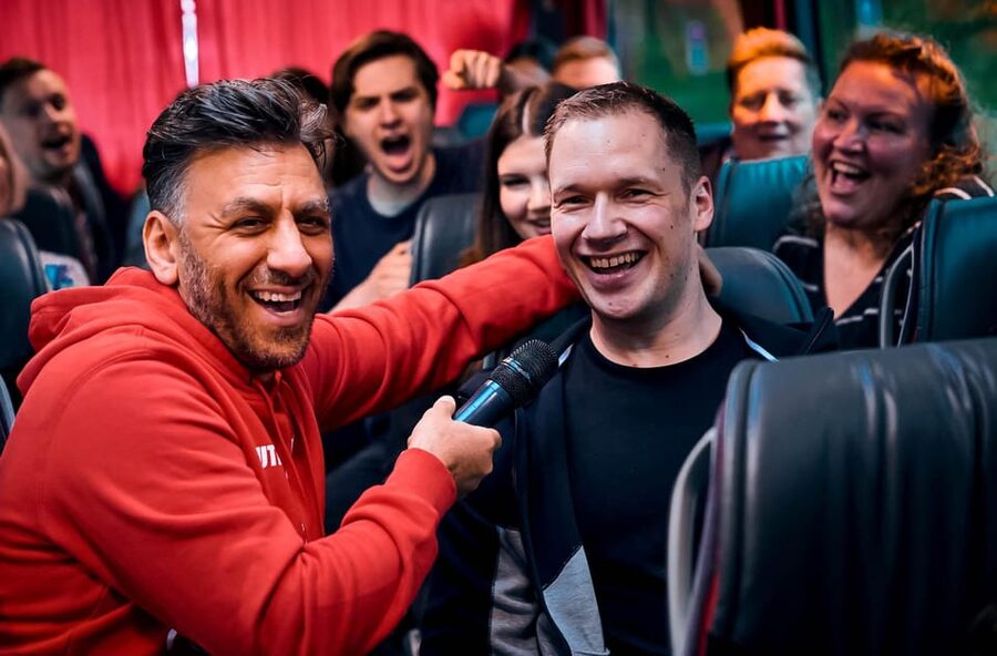 Düsseldorf: 1.5-Hour Comedy Bus Tour - What the 90-minute route is like