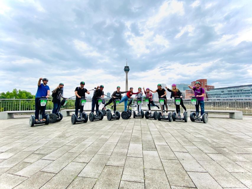 Düsseldorf: 2-Hour Segway Tour along the Rhine - Uerige and the Altbier pause