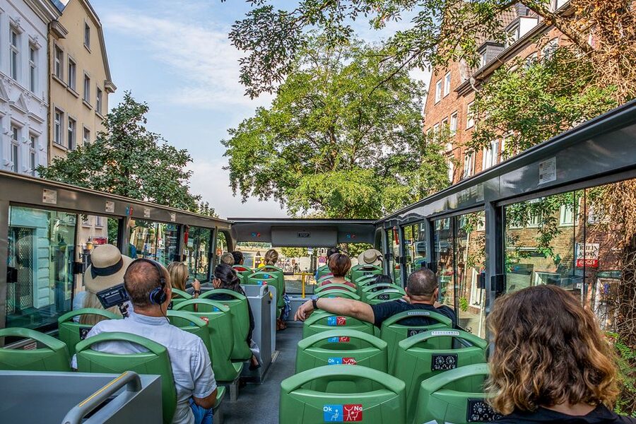 Düsseldorf: 24-Hour Hop-On Hop-Off Ticket - Kunstakademie, Ehrenhof, and the art quarter