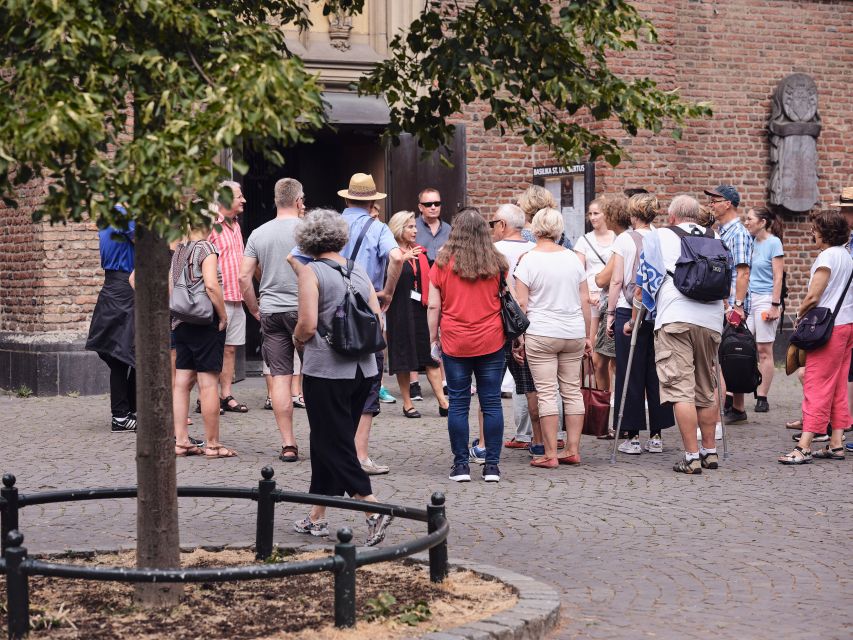 Düsseldorf: Altstadt Guided Tour - Tailor Wibbel and the Altstadt’s comic side