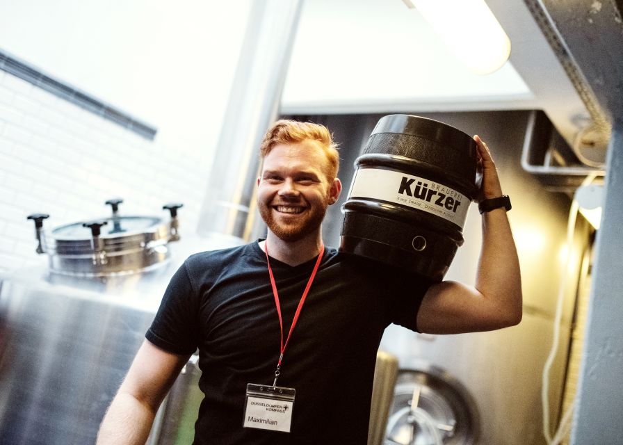 Düsseldorf: Brewery Tour with Alt Beer Tastings - Crowds, group size, and the pace of the evening