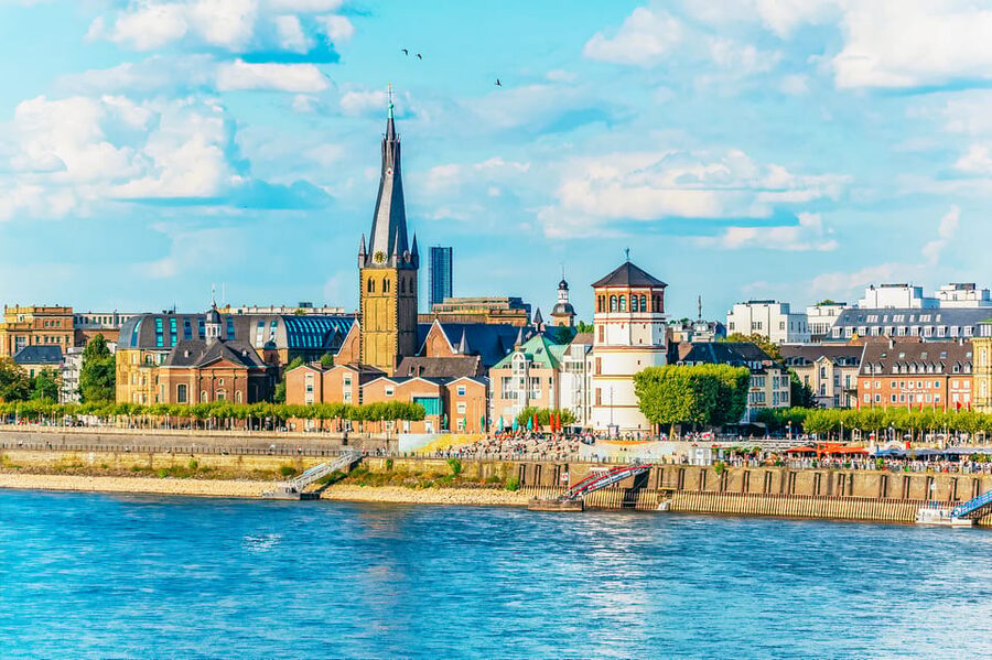 Düsseldorf: City Sightseeing Cruise on the Rhine - What the one-hour Rhine cruise is really like
