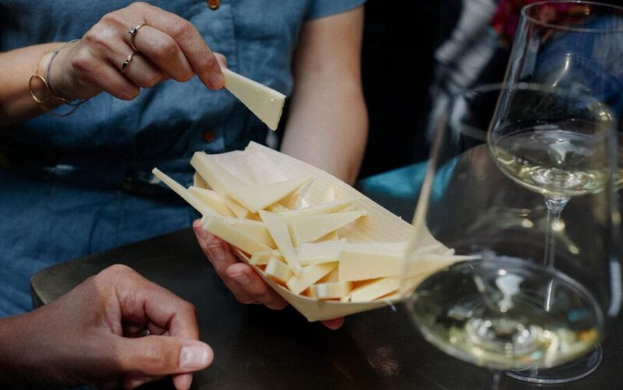 Düsseldorf: Culinary Soul Guided Tour - Why this food walk works in Düsseldorf