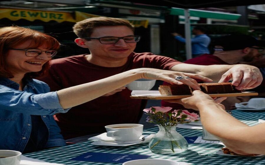 Düsseldorf: Culinary Soul Guided Tour - What the tastings are really like