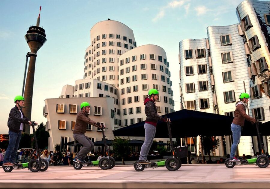 Düsseldorf: E-Scooter City Tour - Kö-Bogen II and Düsseldorf’s modern face
