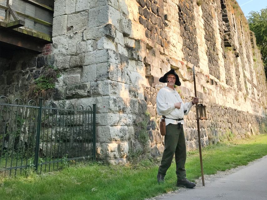 Düsseldorf: Guided Night Watchman Tour through Kaiserswerth - The Old Customs House and Kaiserswerth’s working past