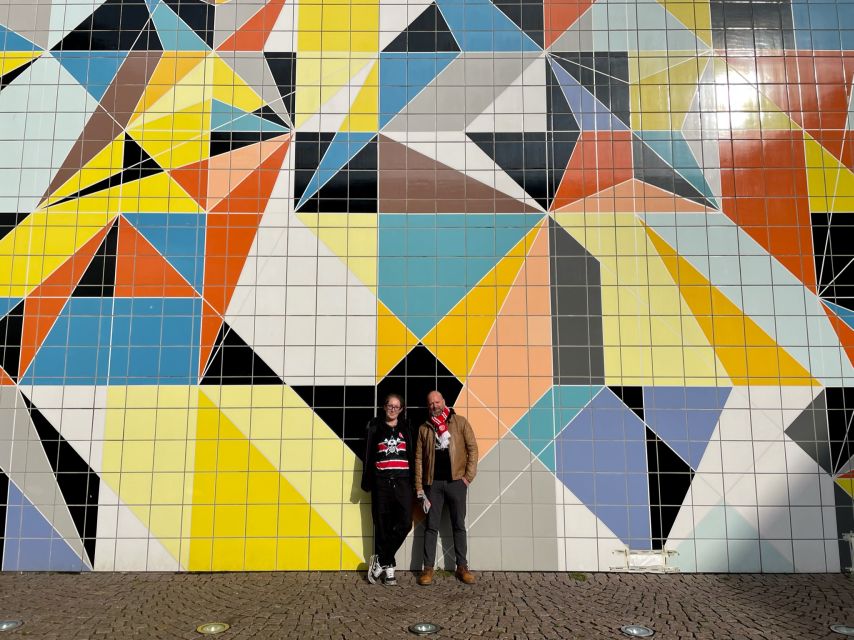 Düsseldorf: Guided Old Town Tour with Beer Break - From Königsallee luxury to Old Town beer halls