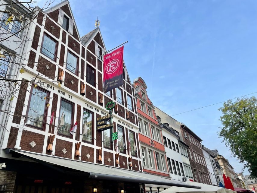 Düsseldorf: Guided Old Town Tour with Beer Break - Rhine views and useful photo stops
