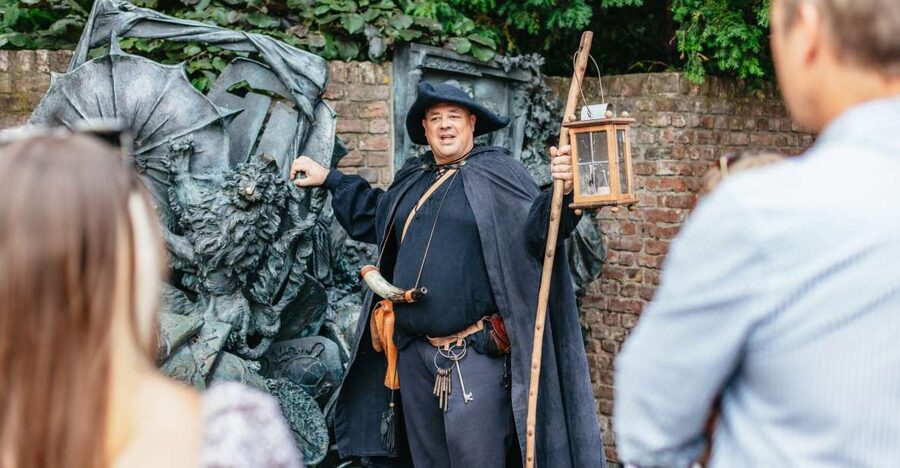 Düsseldorf: Guided Tour with a Night Watchman - Key points at a glance