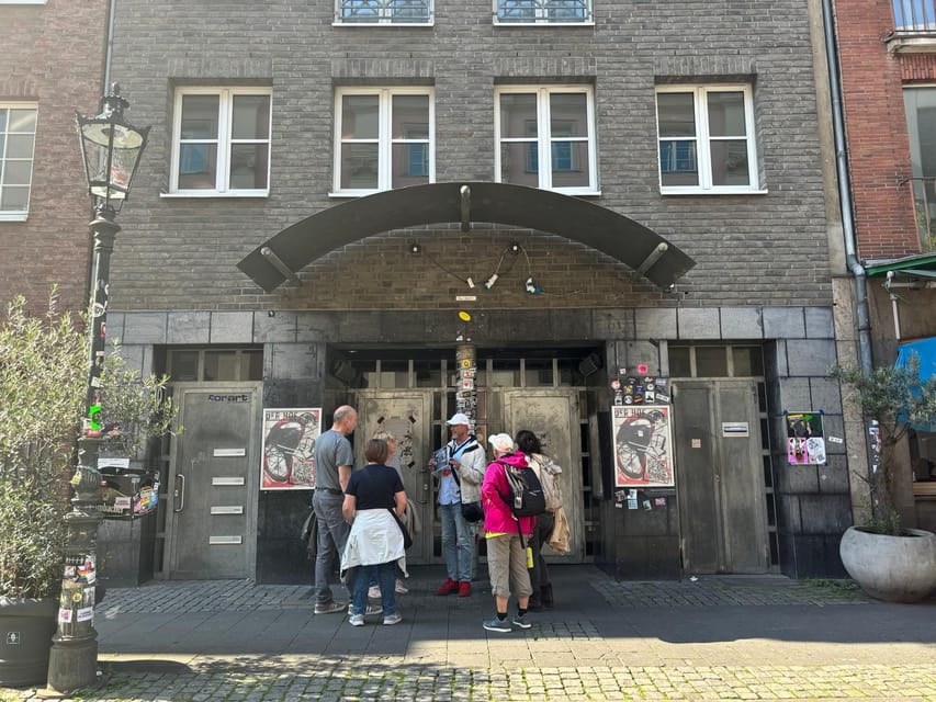 Düsseldorf: Old Town Historical Walking Tour with GEO EPOCHE - Key points to know before you go