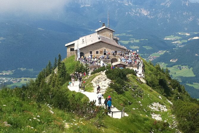 Eagle's Nest-Berchtesgaden-Obersalzberg Private Half Day WWII Historical Tour - Who should book this four-hour tour