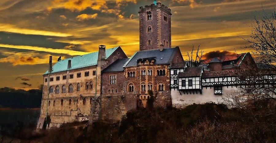 Eisenach: Private Guided Walking Tour - St. George’s Church and Saint Elizabeth’s wedding