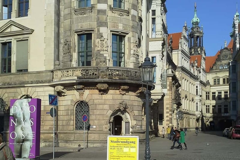Elbfloren: Historical city tour - Key points to know before you book