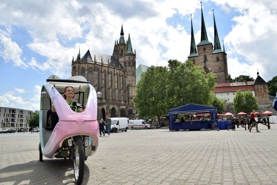 Erfurt: Private Guided Classic Old Town E-Rickshaw Tour - St. Mary’s Cathedral, where Erfurt gets grand