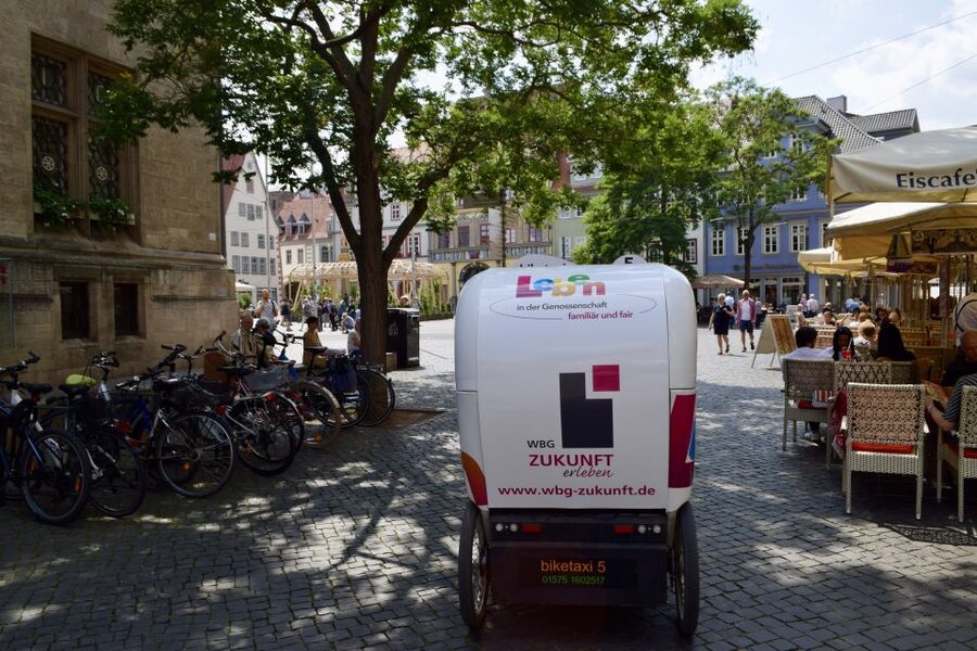Erfurt: Romantic Rickshaw Tour For Two - The champagne pause and the romantic angle