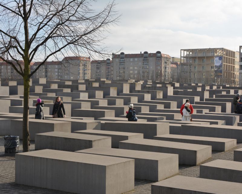 Explore Berlin Tour: History and Highlights - Checkpoint Charlie and Berlin’s divided city
