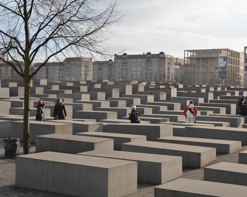 Explore Berlin Tour: History and Highlights - Museum Island and the return walk