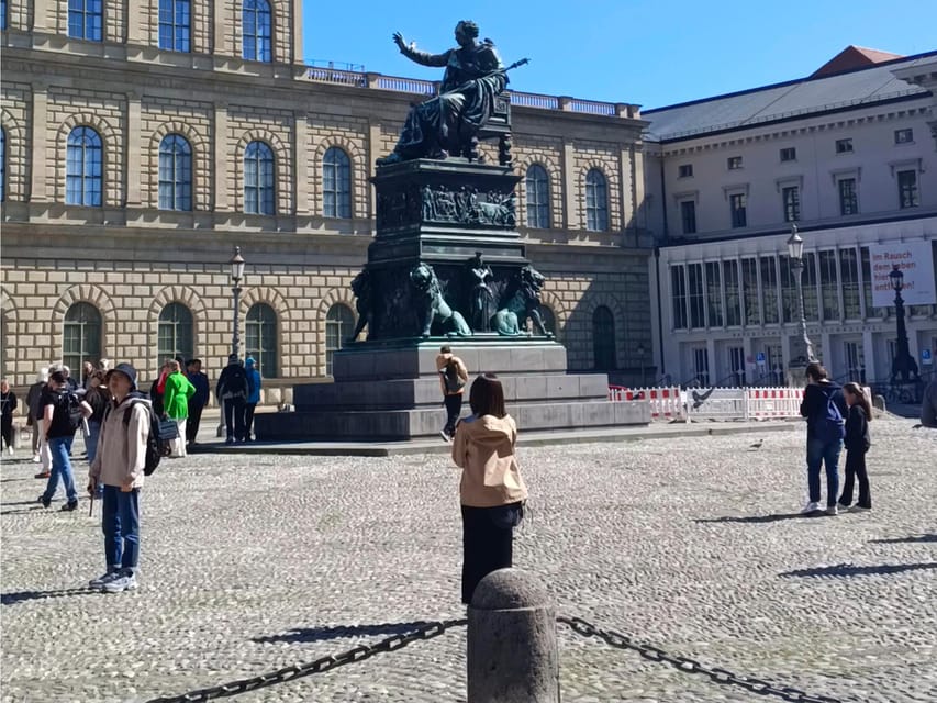 Exploring Munich by Pedicab: Premium Two Hour Tour - Key points at a glance