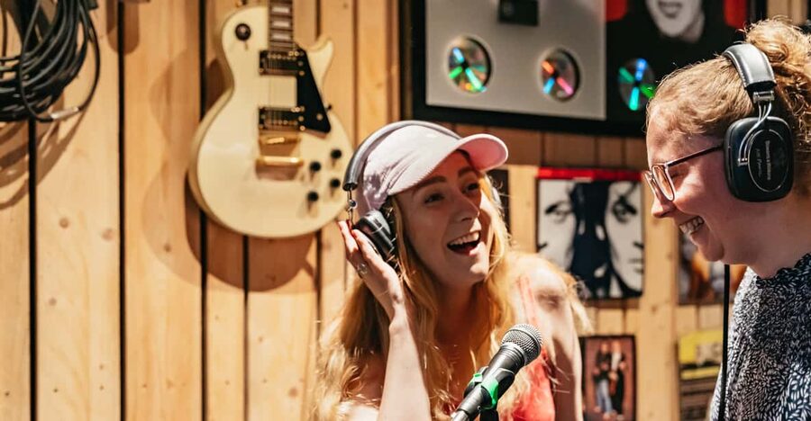 Express-Tour Panik City Udo Lindenberg Multimedia Experience - A guided walk through music, art, and technology