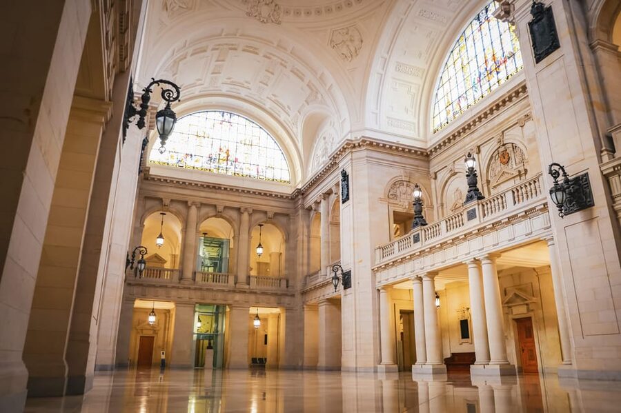 Federal Administrative Court Leipzig: A journey into the heart of German justice - The grand courtroom and its imperial details