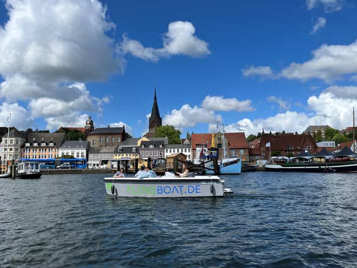 Flensburg: E-Boat rent - Should you book the Flensburg E-Boat rental?