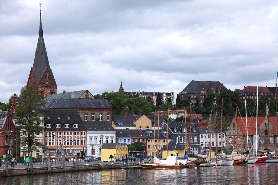Flensburg: Private Guided Walking Tour - Reading Flensburg’s old town through its buildings
