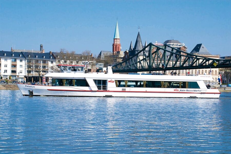 Frankfurt: 1-Hour Panorama Boat Cruise on the river Main - What this Frankfurt cruise actually gives you