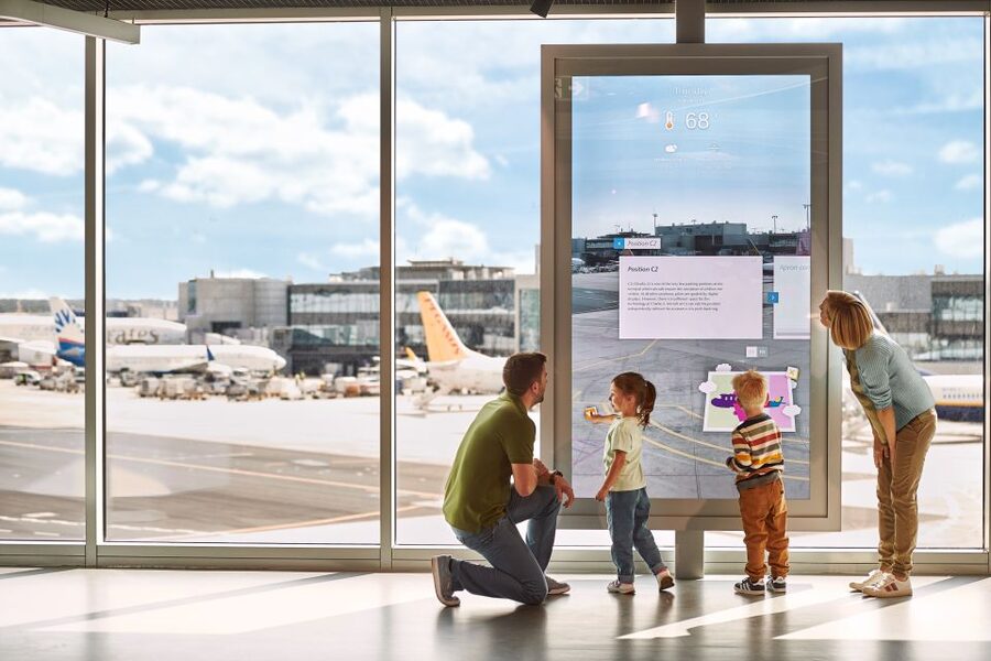Frankfurt Airport: Fraport Visitor Center Entry Ticket - Try parking an A320neo yourself