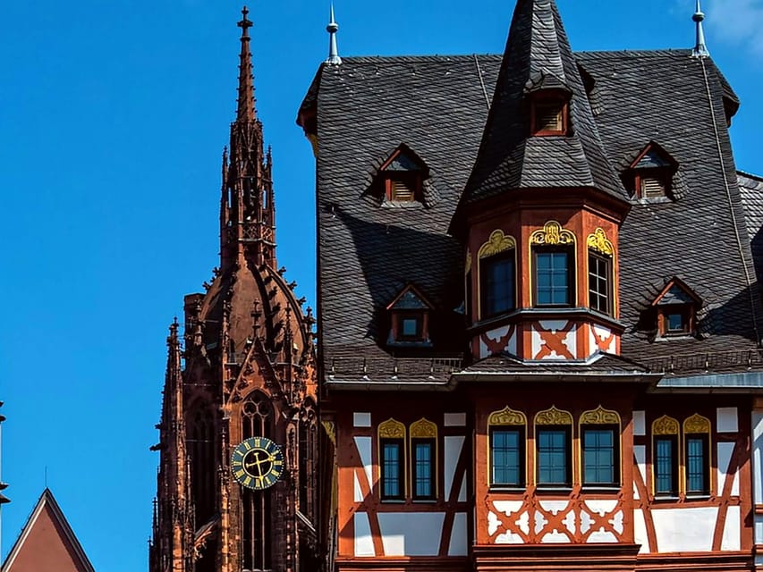 Frankfurt: Discover the heart of Frankfurt - a city tour in German - Twenty-five minutes in the New Old Town