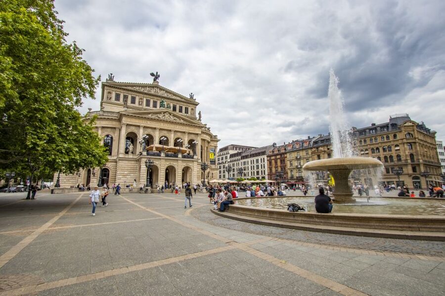 Frankfurt: Express Walk with a Local in 60 minutes - The Alte Oper and Frankfurt’s grander side