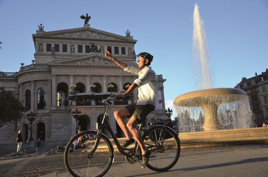Frankfurt: Full-Day Bicycle or E-Bike Rental - Key points for a better Frankfurt bike day