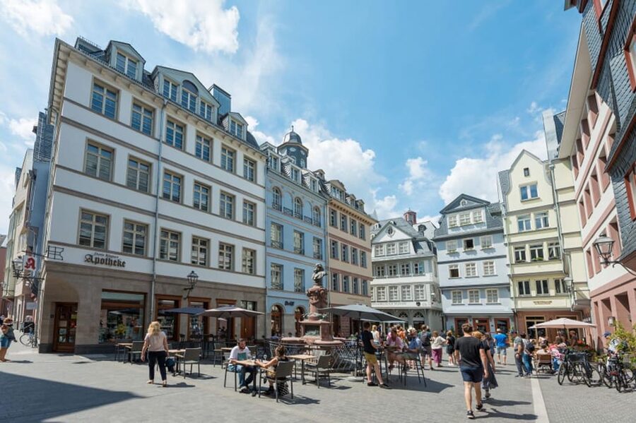 Frankfurt: Full-Day Bicycle or E-Bike Rental - Regular bike or e-bike?