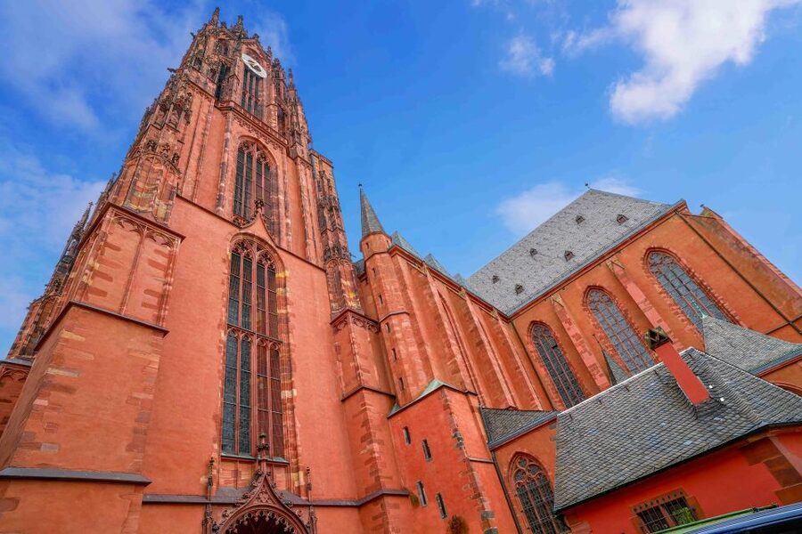 Frankfurt: Guided Bike Tour - Following the Main to the European Central Bank