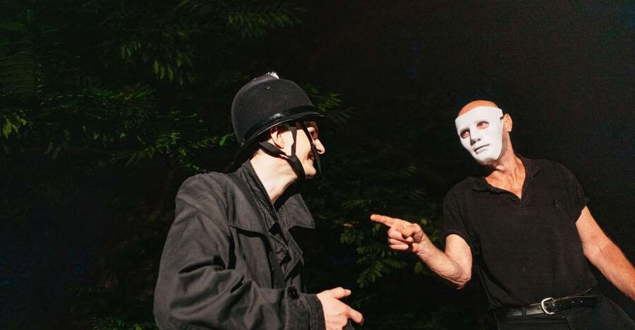 Frankfurt: Jack the Ripper Fright Tour - A masked meeting point near Bethanien hospital