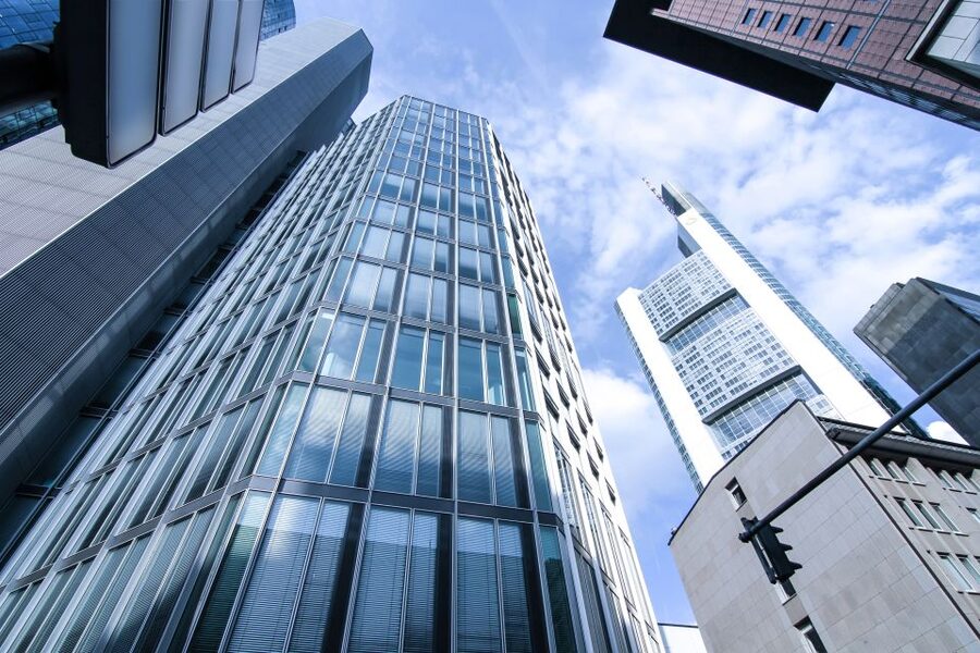 Frankfurt: Main Tower with Tickets and Guided Old Town Tour - Enter Frankfurt Cathedral and its imperial story
