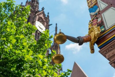 New Old Town and Highlights German-Language Tour