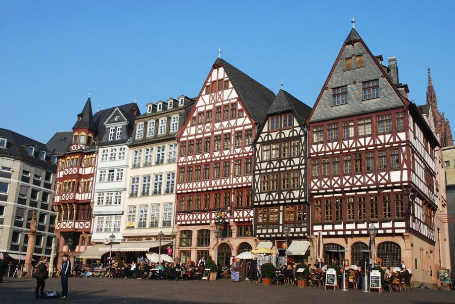 Frankfurt - Old Town Historic Walking Tour - Crossing the 170-meter Eiserner Steg