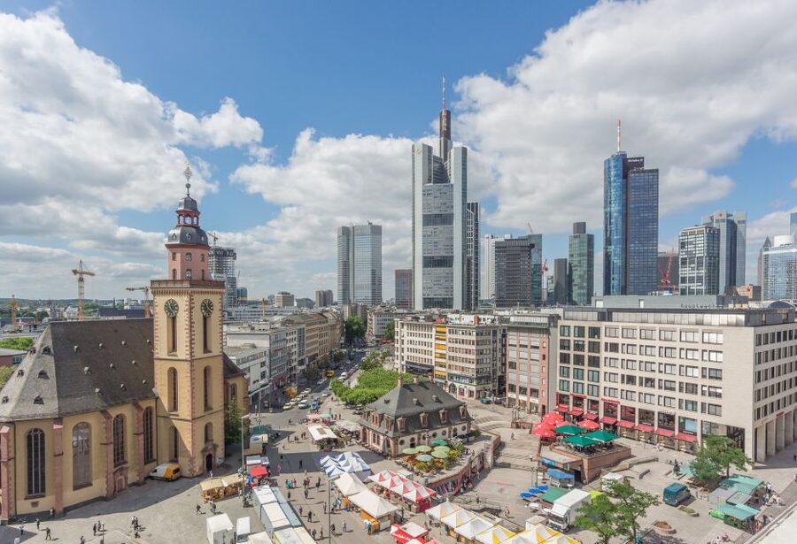 Frankfurt - Old Town Historic Walking Tour - Hauptwache and the route to Alte Oper