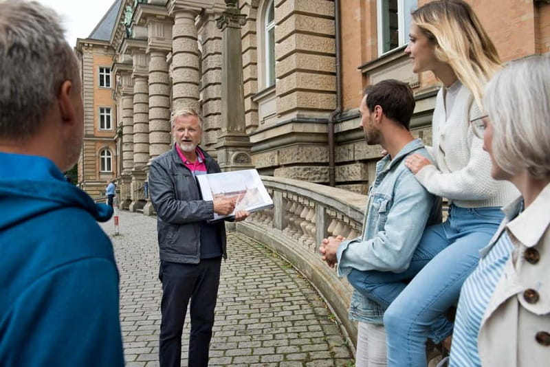 Frankfurt: Old Town Historical Walking Tour in German - How a market town became a financial center